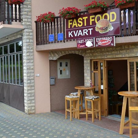 Guesthouse Zalac Слунь Екстер'єр фото