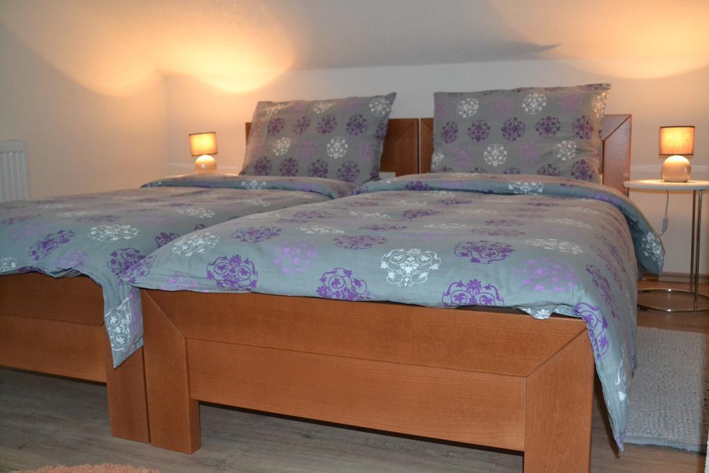 Guesthouse Zalac Слунь Екстер'єр фото