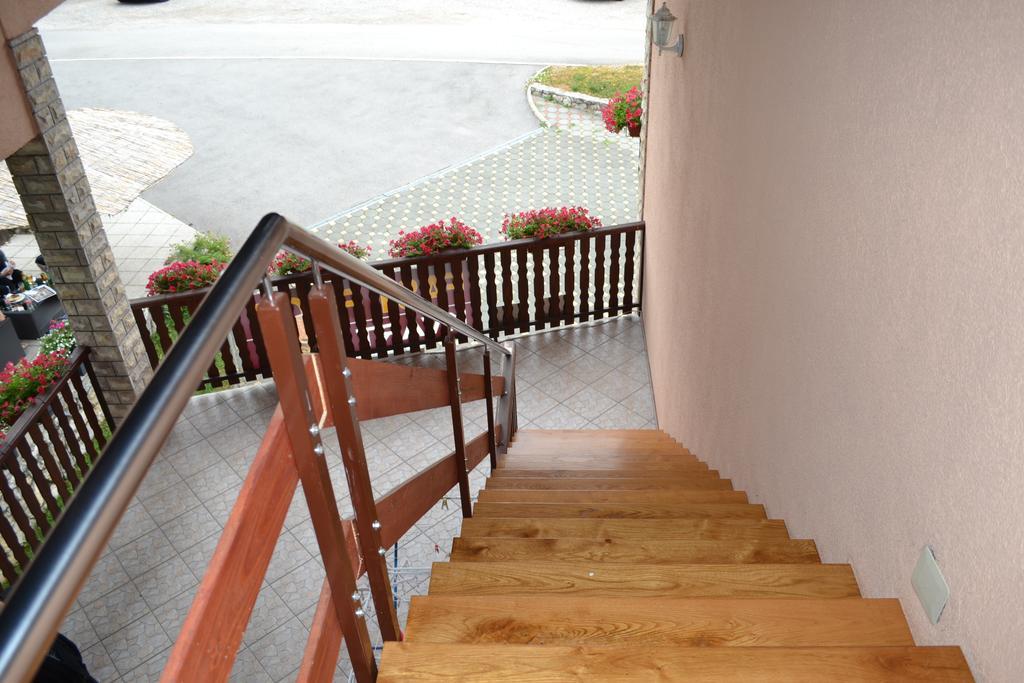 Guesthouse Zalac Слунь Екстер'єр фото