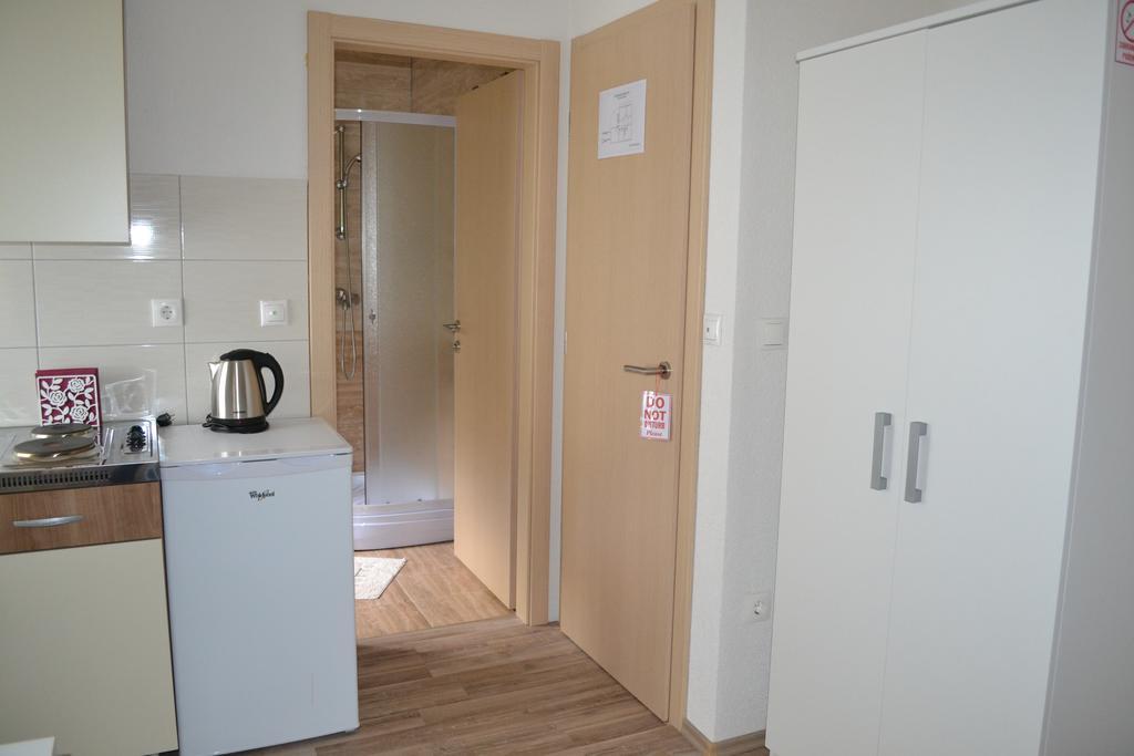 Guesthouse Zalac Слунь Екстер'єр фото