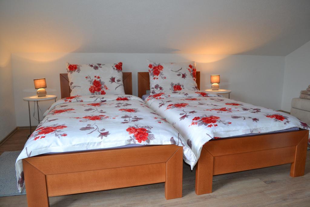 Guesthouse Zalac Слунь Екстер'єр фото