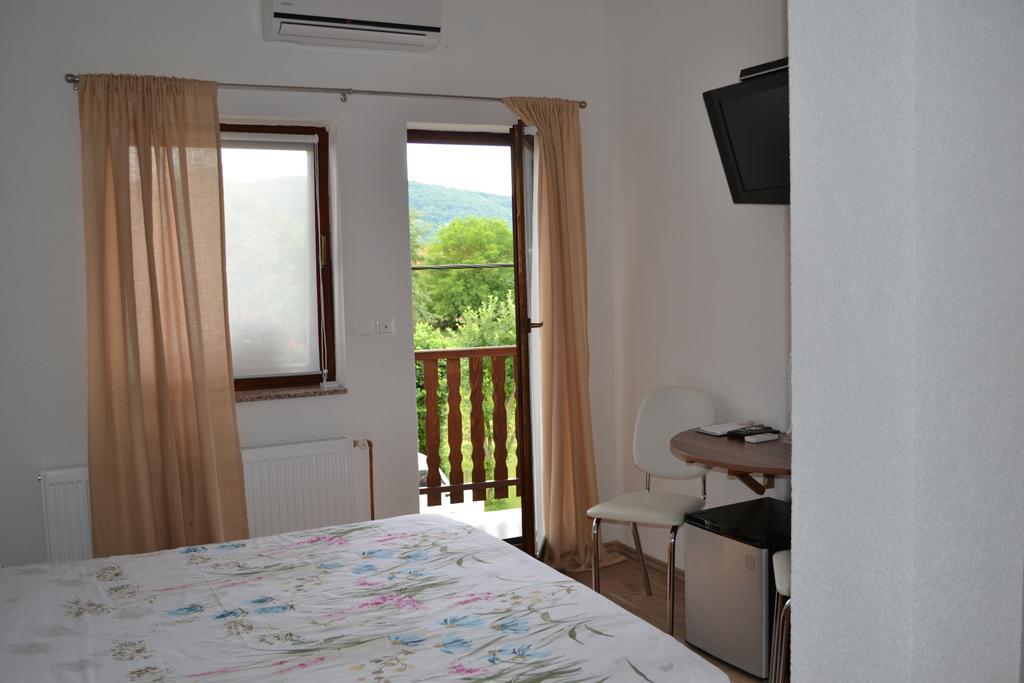 Guesthouse Zalac Слунь Екстер'єр фото